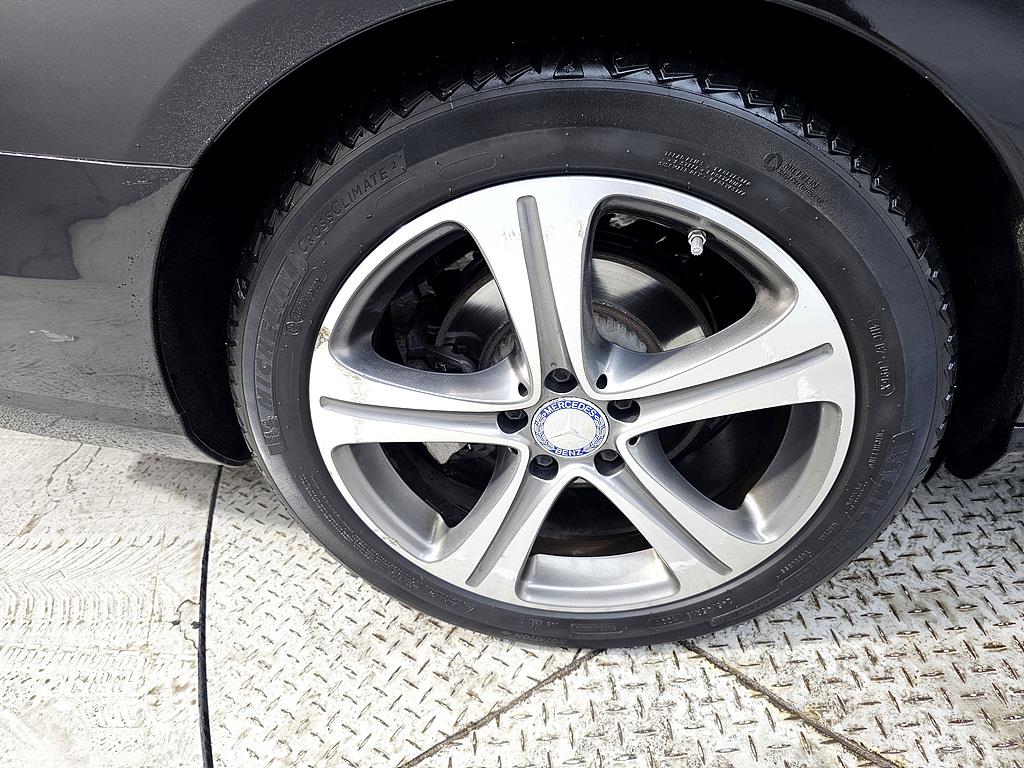 Mercedes Benz E class 2017 Negro - Importación desde Corea - HF Imports Iquique - Foto 20