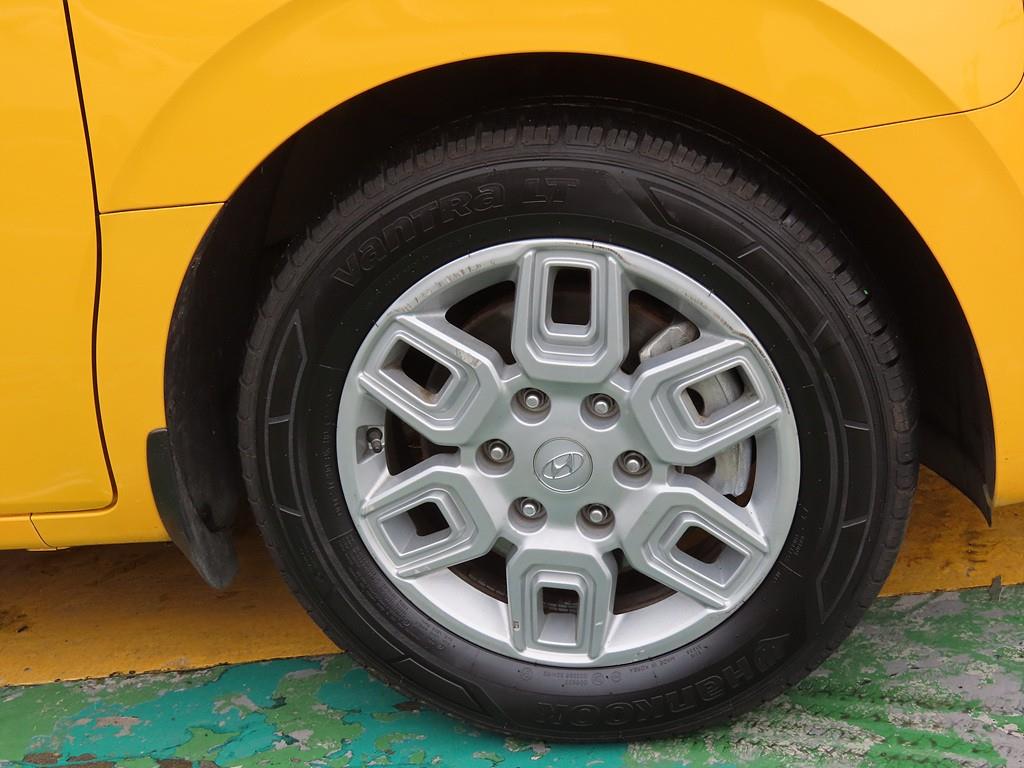 HYUNDAI Staria 2022 Amarillo - Importación desde Corea - HF Imports Iquique - Foto 20