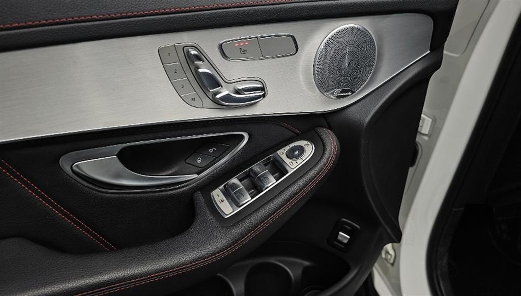 Mercedes Benz GLC Class 2018 Blanco - Importación desde Corea - HF Imports Iquique - Foto 17