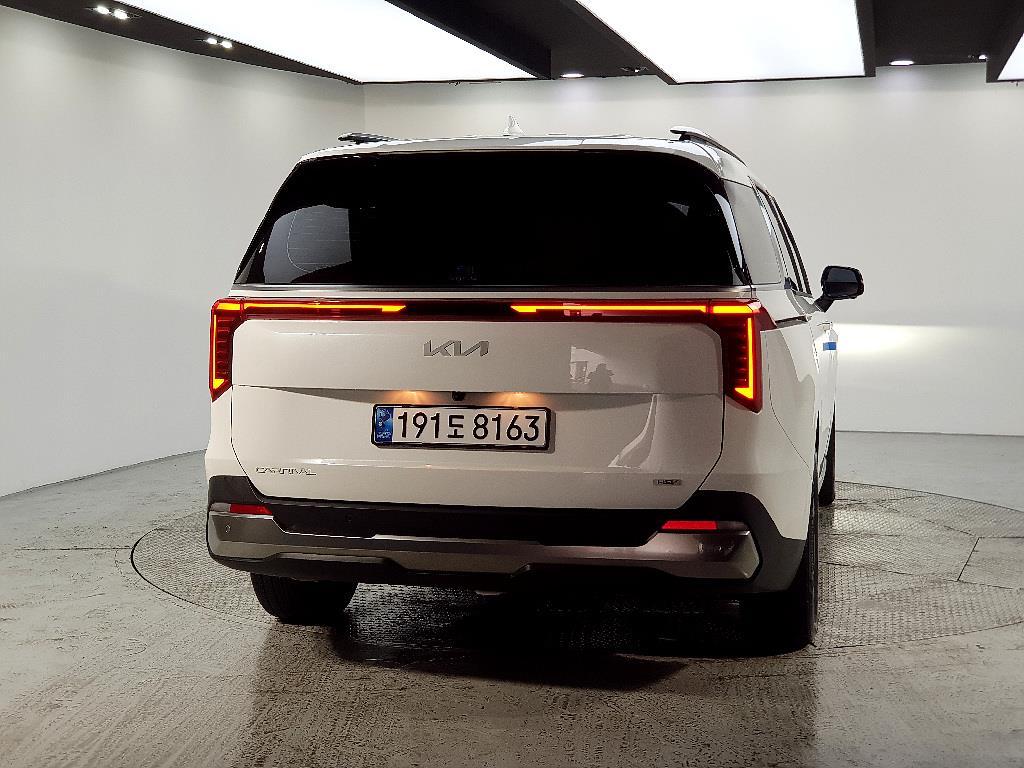 KIA Carnival - Vista 3