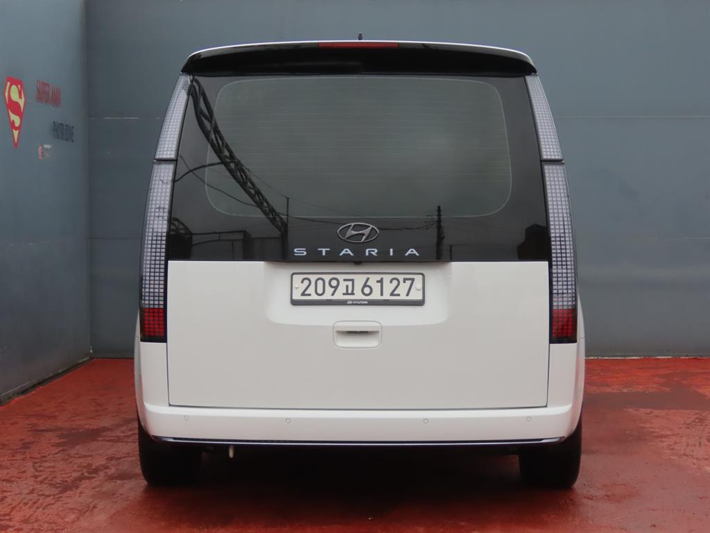 HYUNDAI Staria - Vista 7