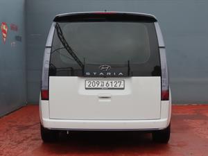 HYUNDAI Staria - Vista 8