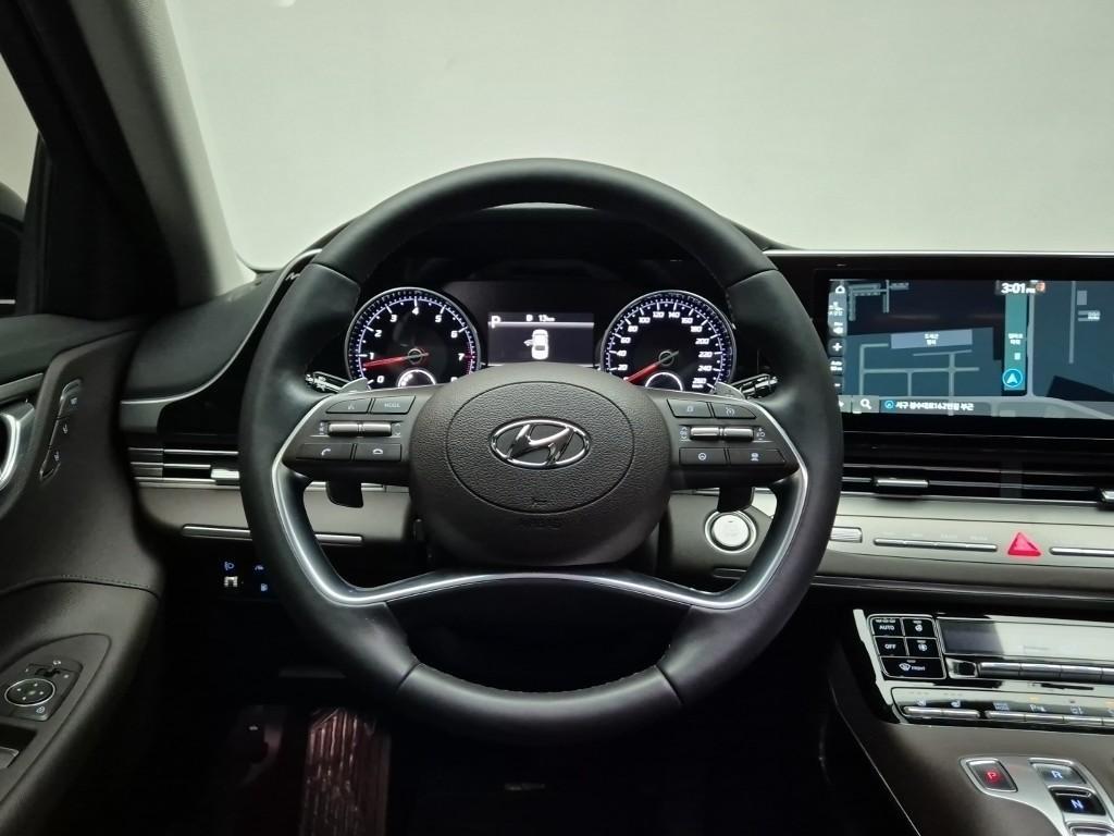 HYUNDAI Grandeur - Vista 9