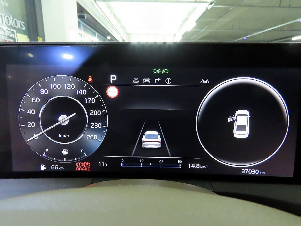 KIA K8 - Vista 9