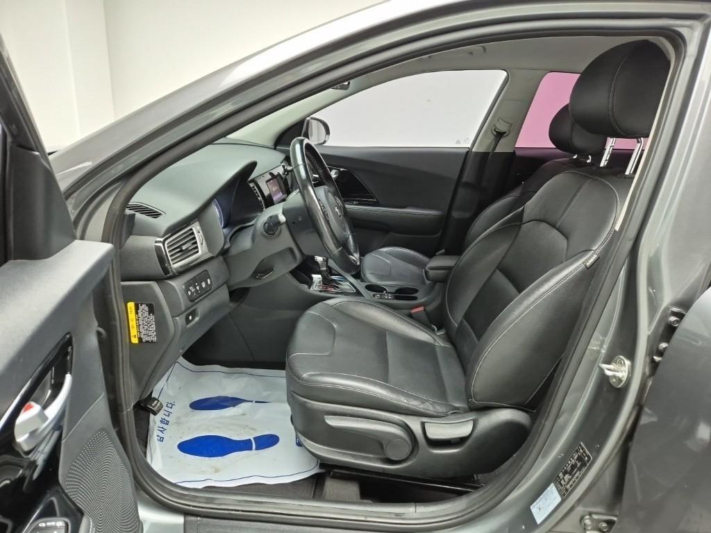 KIA Niro - Vista 11