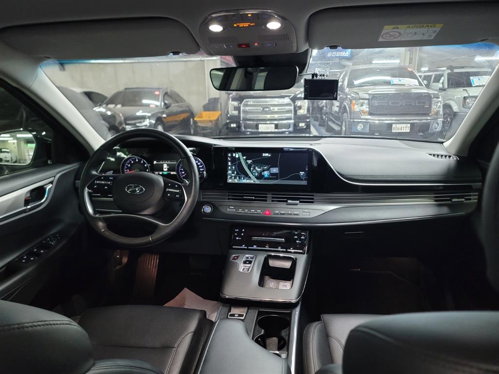 HYUNDAI Grandeur - Vista 6