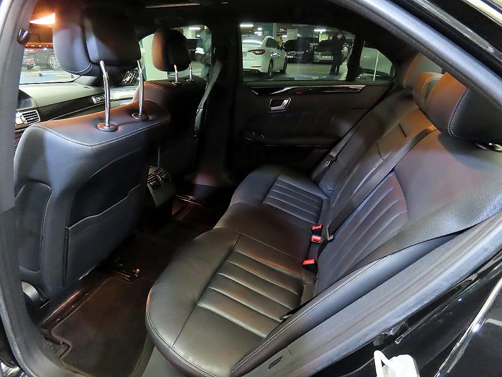 Mercedes Benz E class - Vista 7