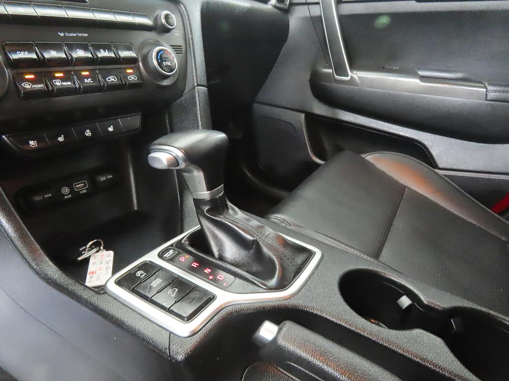 KIA Sportage - Vista 11