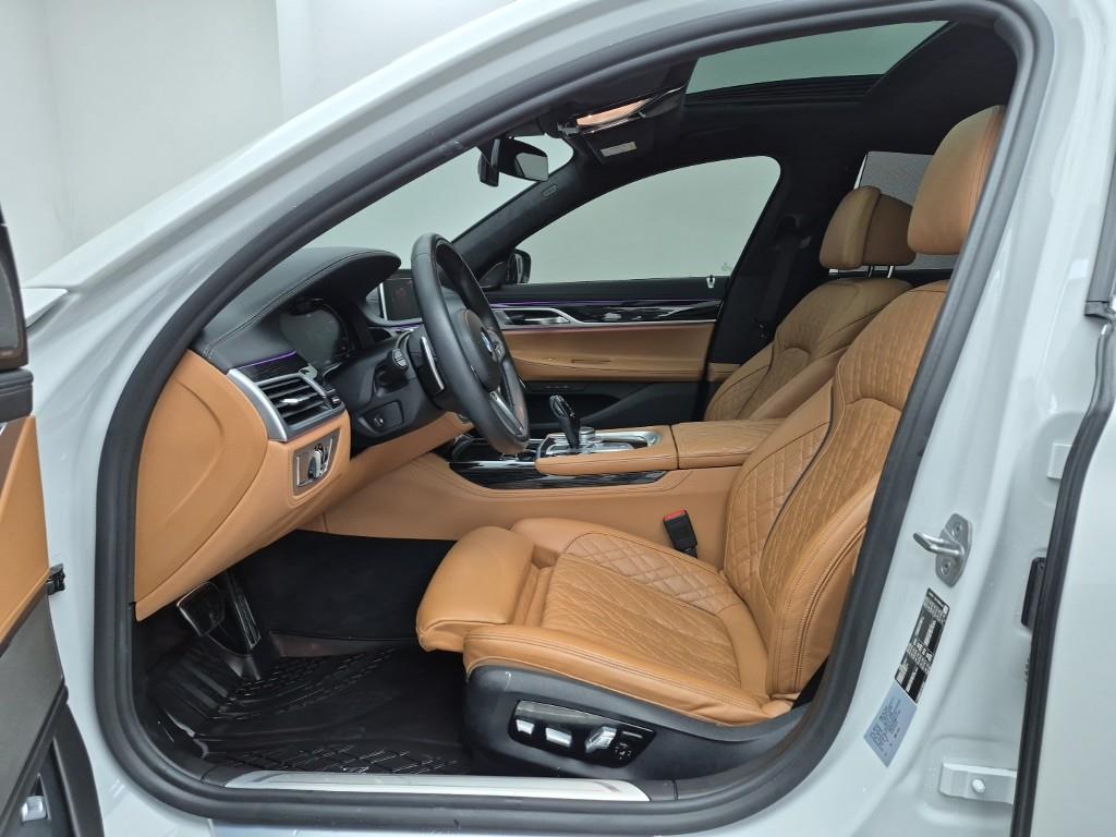 BMW 7 Series - Vista 11