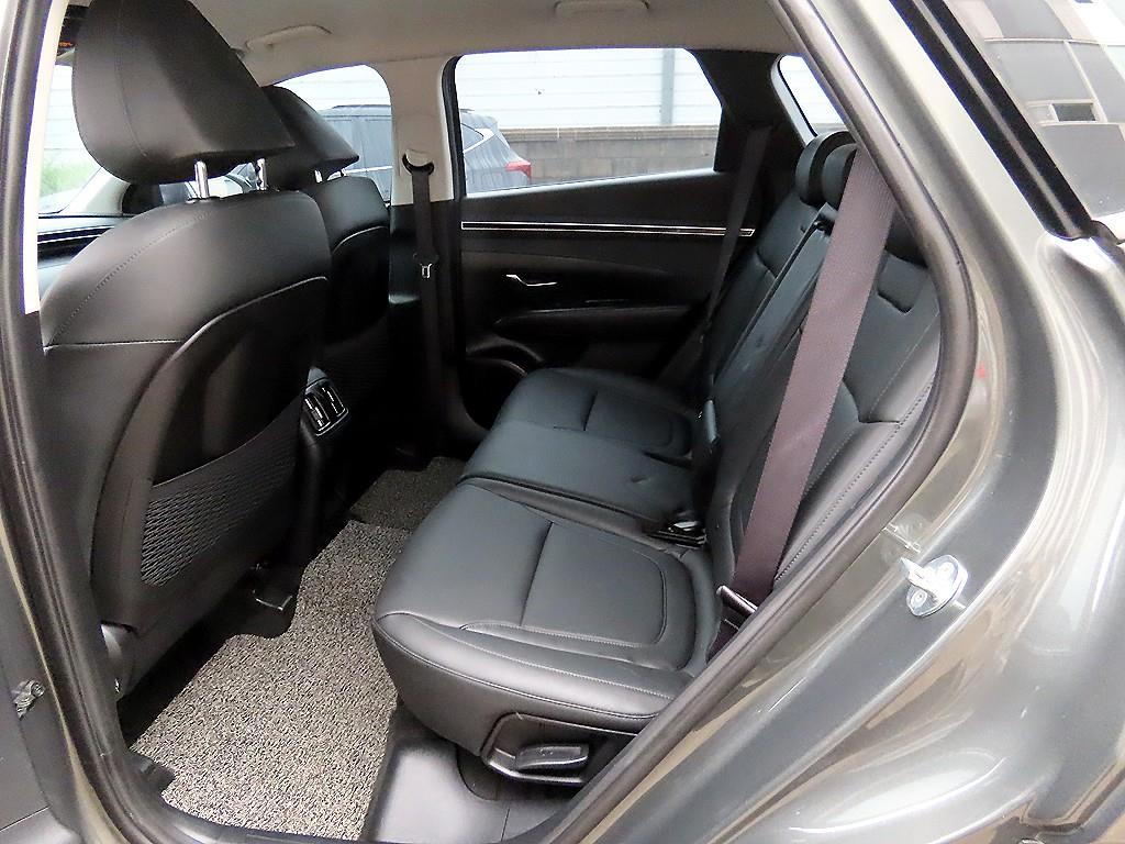 HYUNDAI Tucson - Vista 6