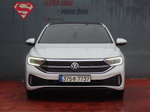 Volkswagen Jetta - Vista 4