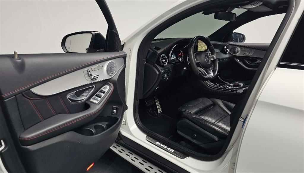 Mercedes Benz GLC Class - Vista 10