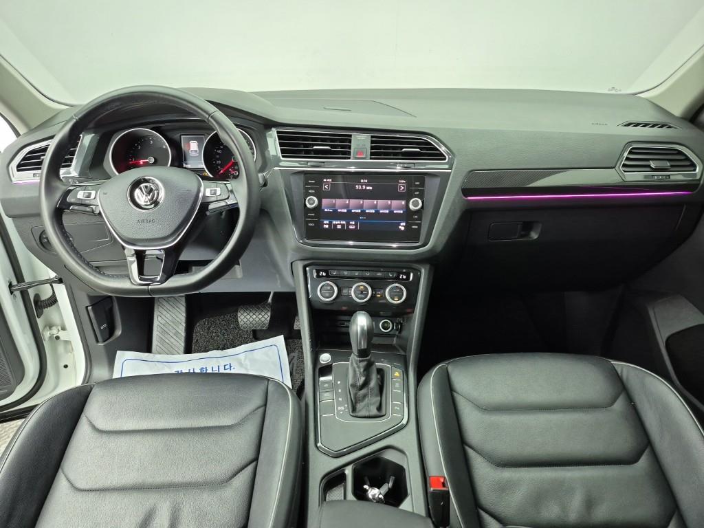 Volkswagen Tiguan - Vista 5