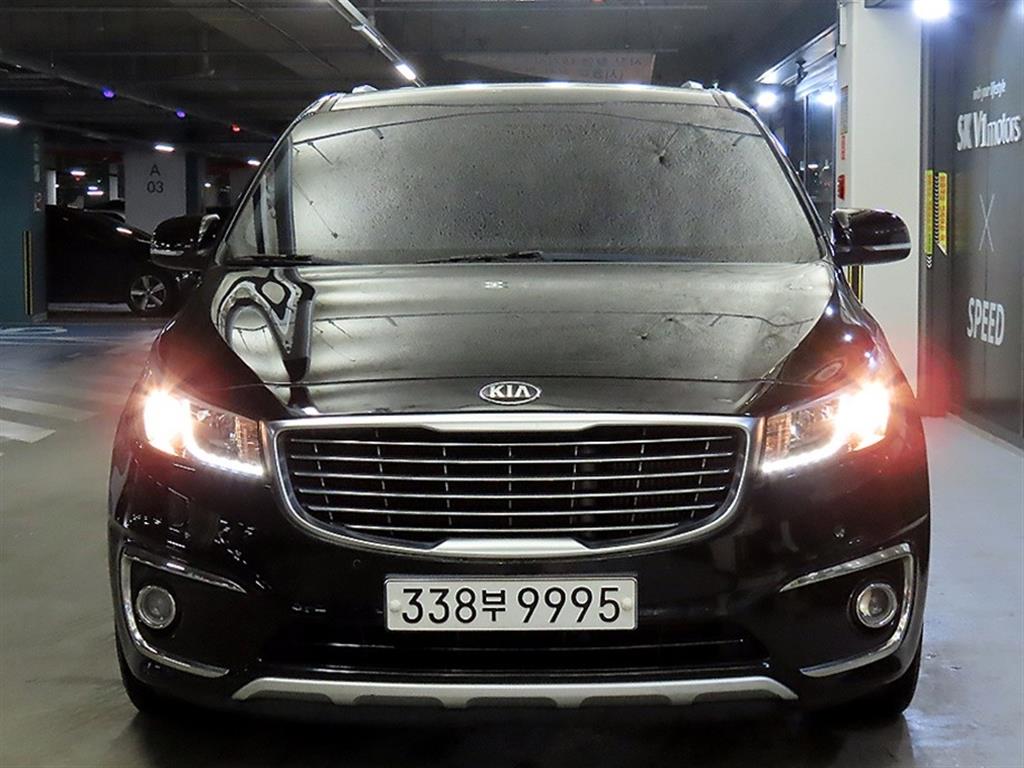 KIA Carnival - Vista 2