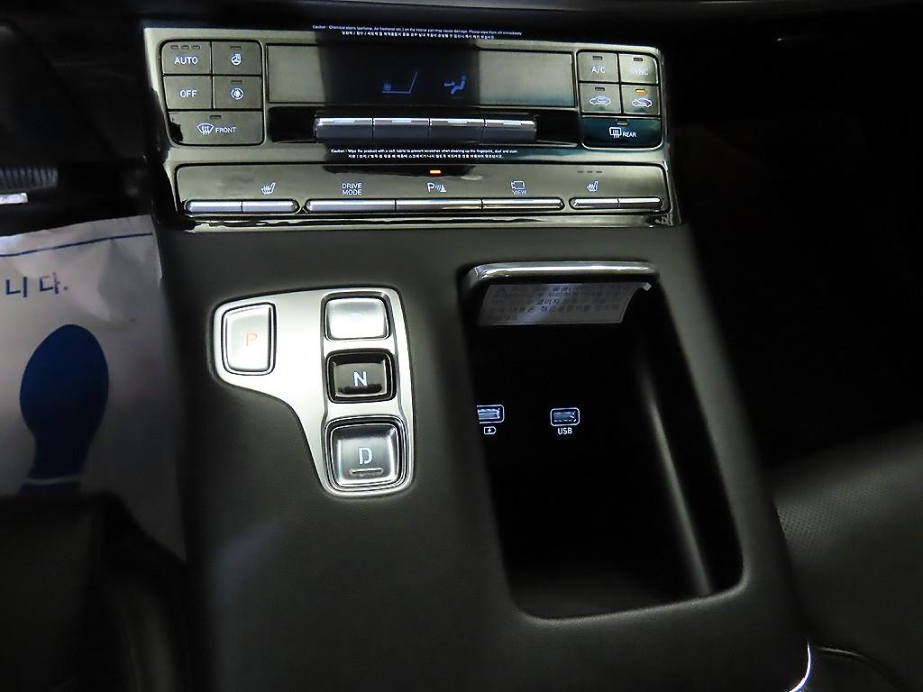 HYUNDAI Grandeur - Vista 12