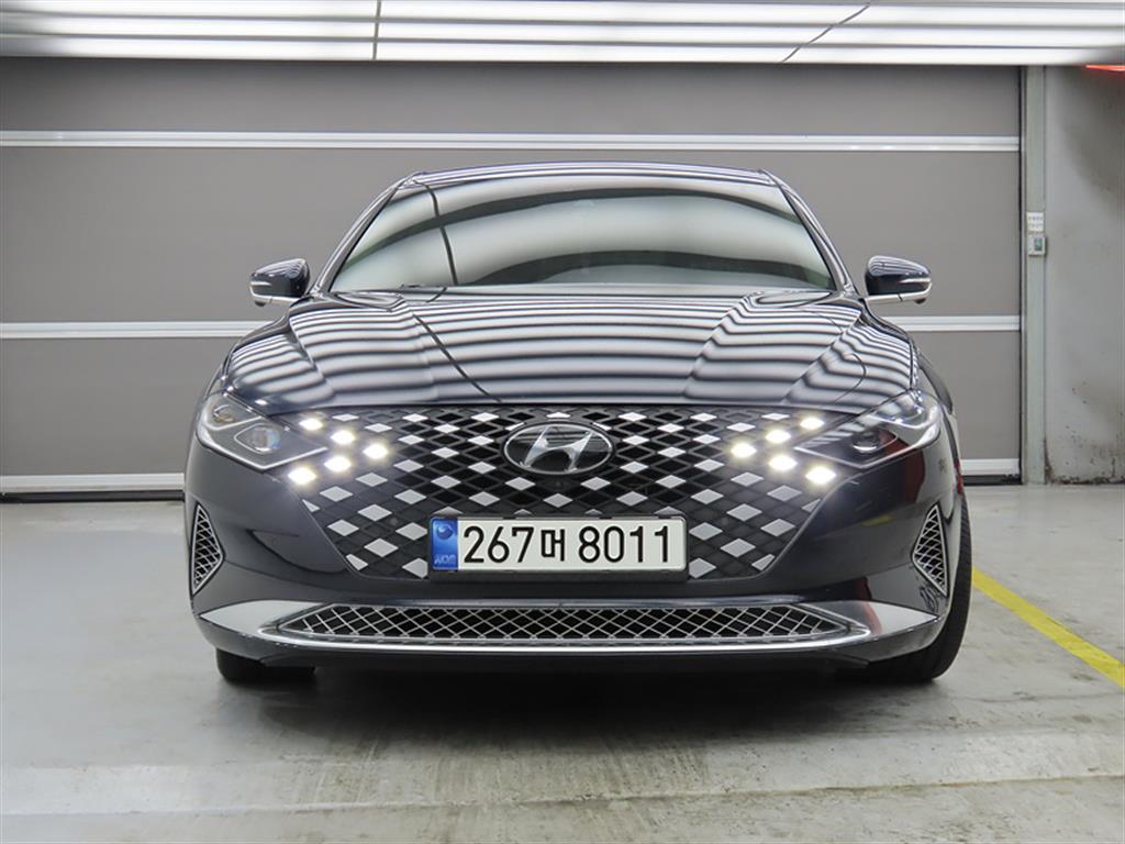 HYUNDAI Grandeur - Vista 2