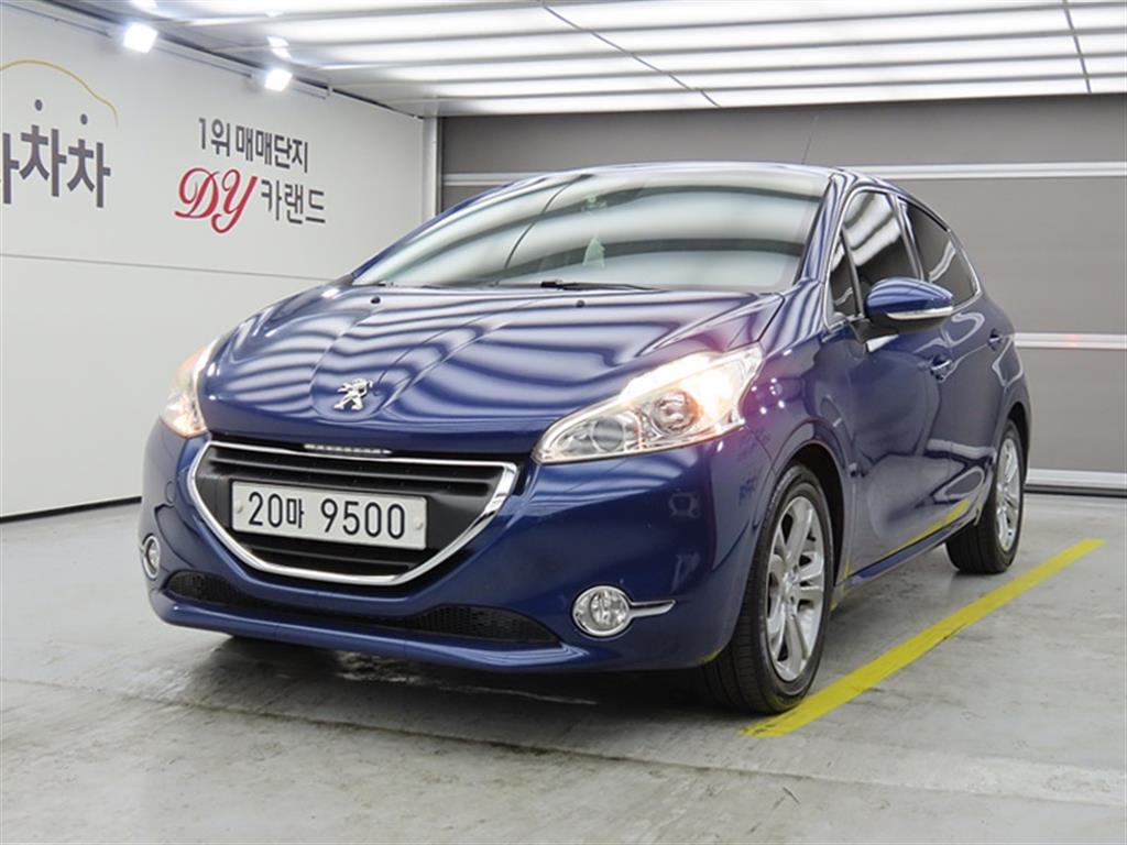 Peugeot 208 - Vista 2