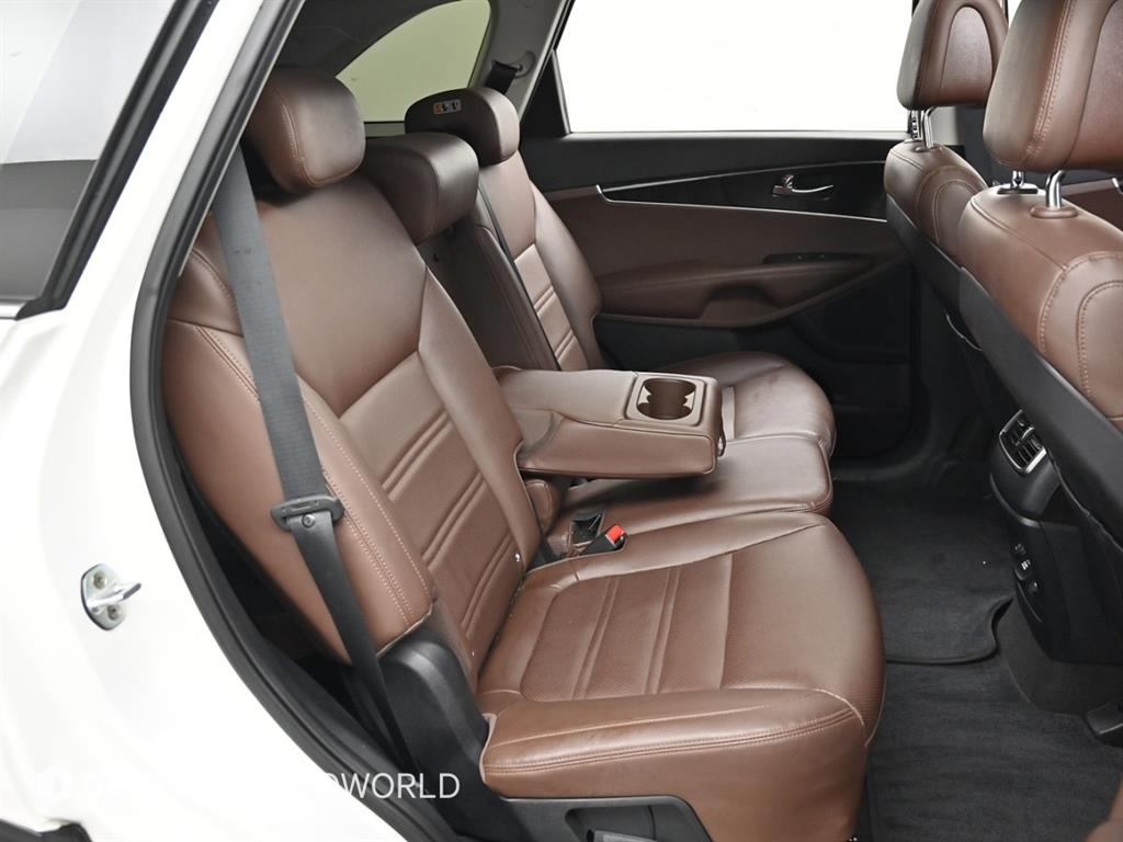 KIA Sorento - Vista 12