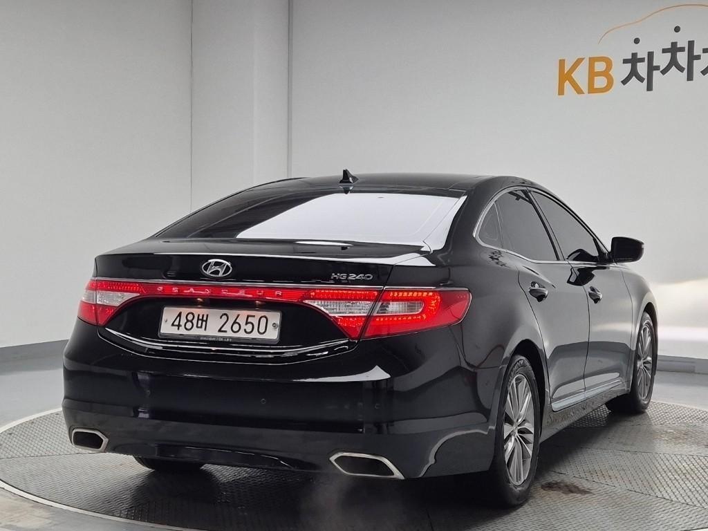 HYUNDAI Grandeur - Vista 2