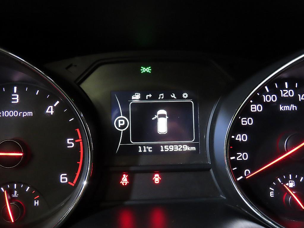 KIA Carnival - Vista 10