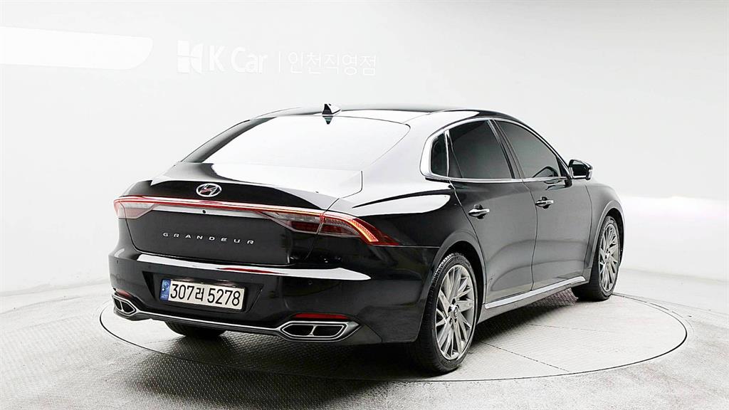 HYUNDAI Grandeur - Vista 5