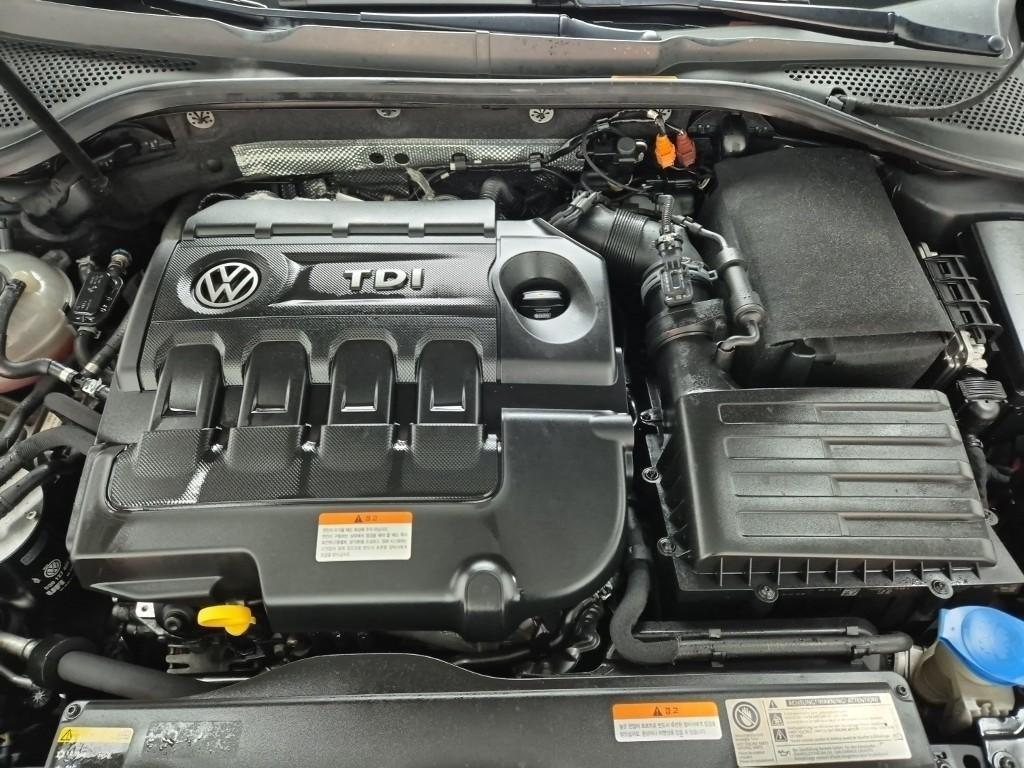 Volkswagen Golf - Vista 5