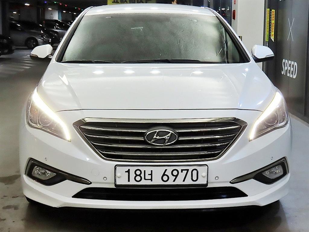 HYUNDAI Sonata - Vista 2