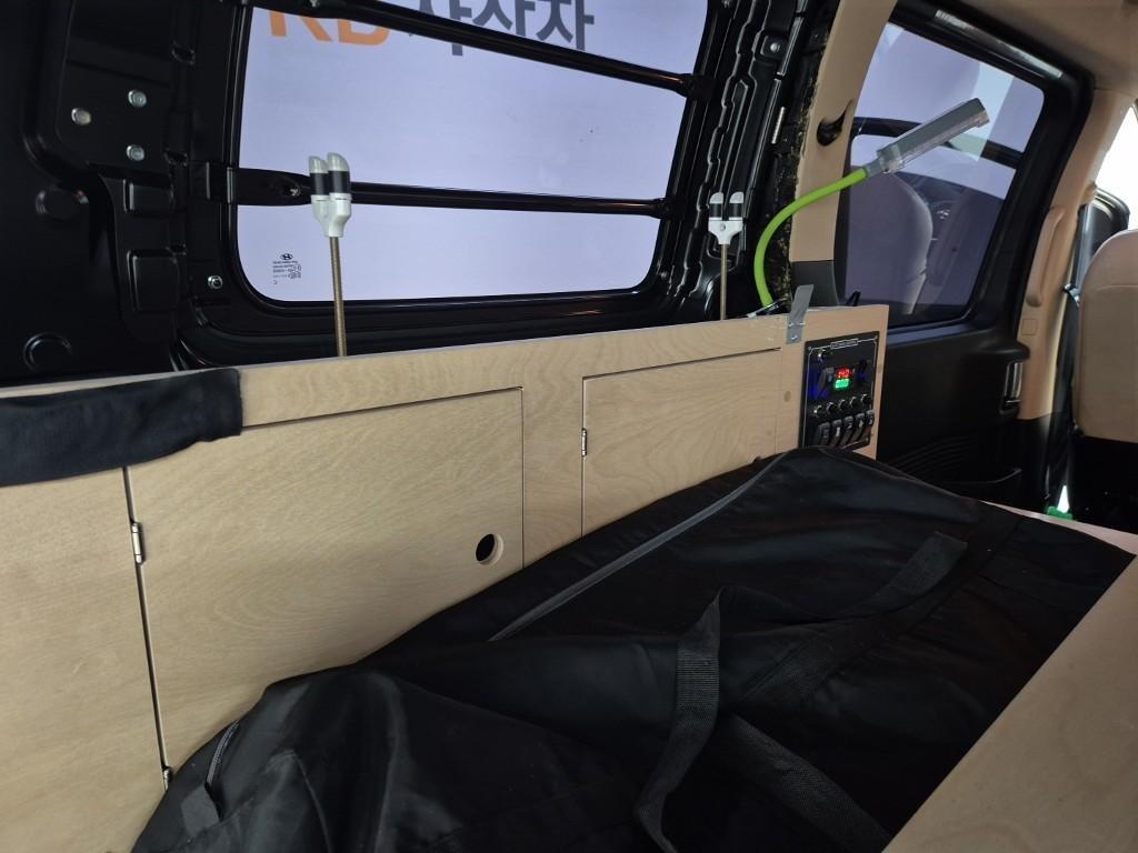 HYUNDAI Staria 2024 Negro - Importación desde Corea - HF Imports Iquique - Foto 19