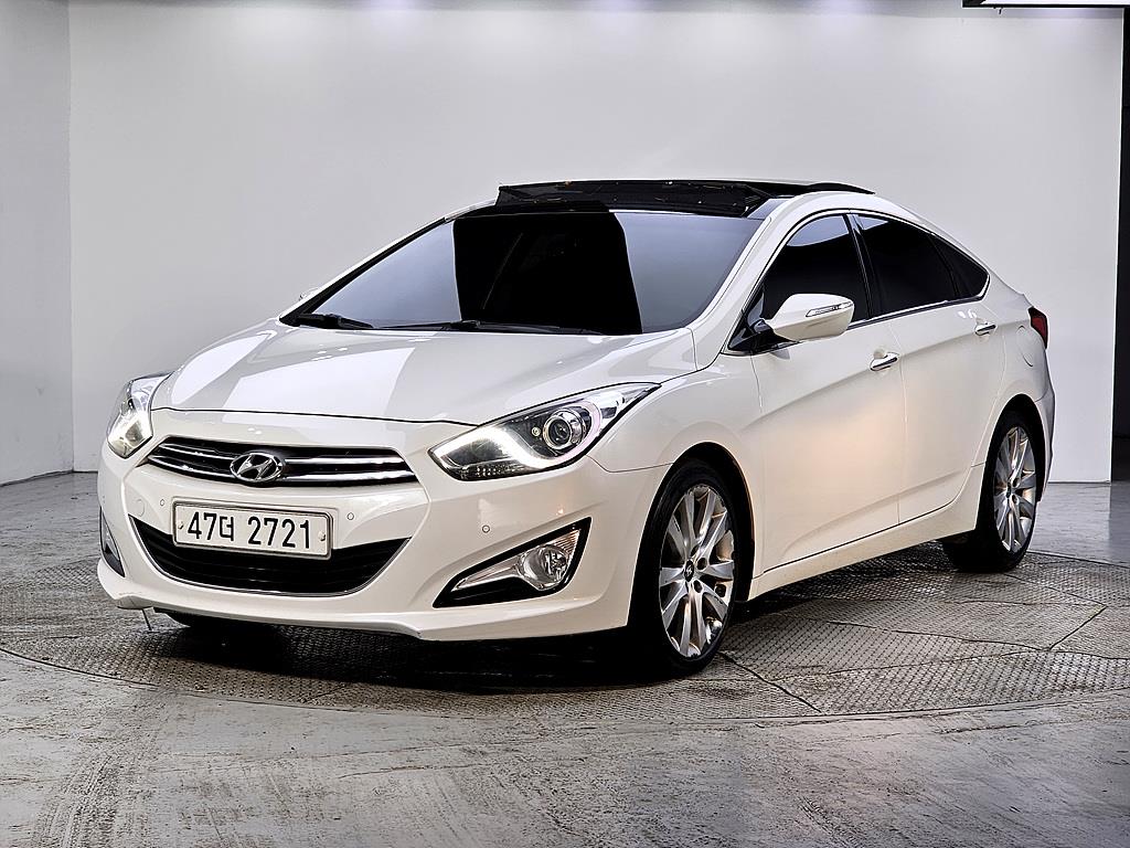 HYUNDAI i40 2012 Blanco - Importación desde Corea - HF Imports Iquique - Foto 1