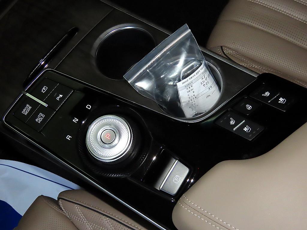 KIA K8 - Vista 12