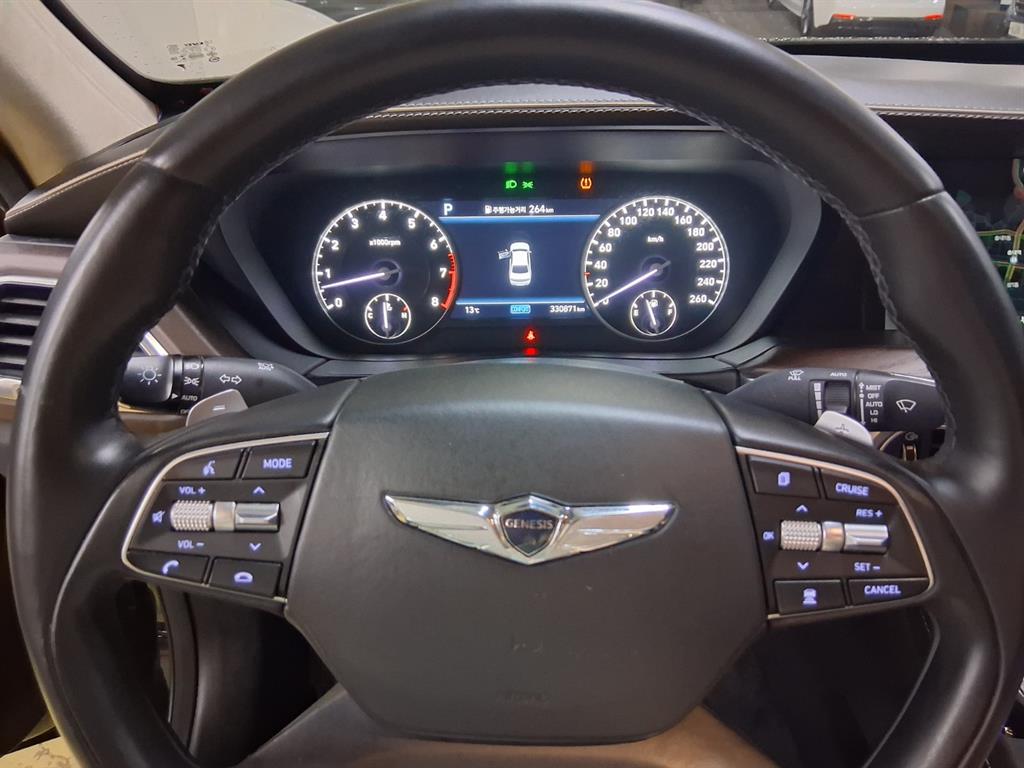 Genesis G90 - Vista 8