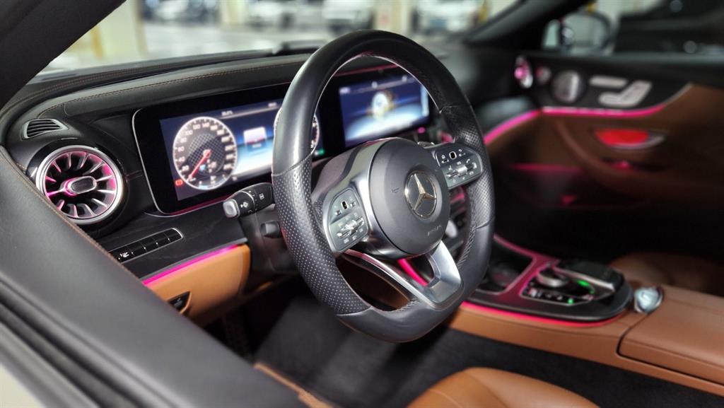 Mercedes Benz E class - Vista 10