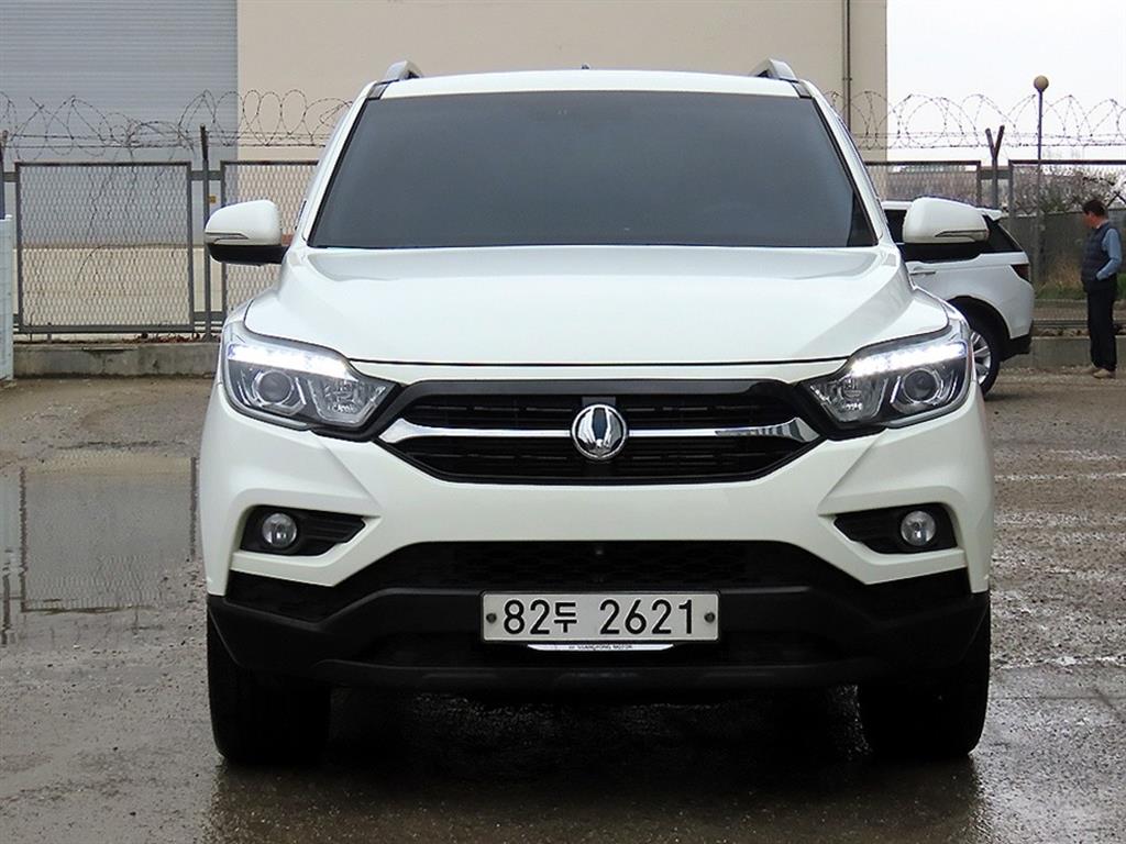Ssangyong Rexton 2019 Blanco - Importación desde Corea - HF Imports Iquique - Foto 1