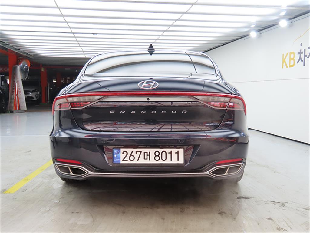 HYUNDAI Grandeur - Vista 3