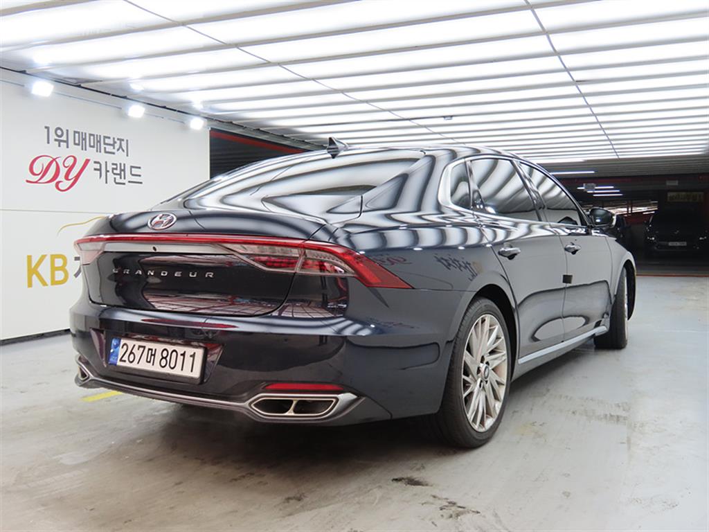 HYUNDAI Grandeur - Vista 4