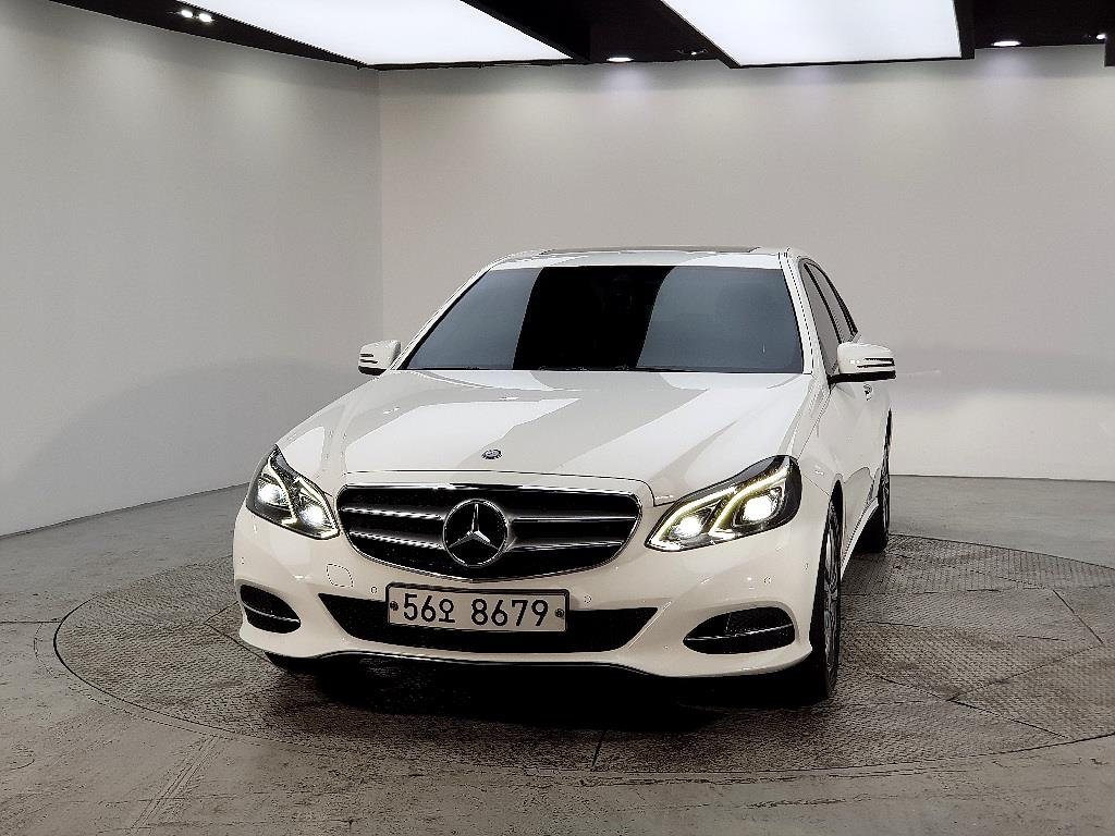 Mercedes Benz E class - Vista 2