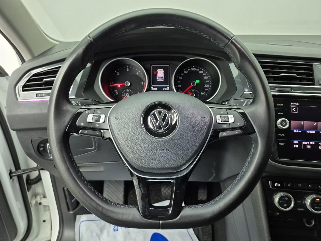 Volkswagen Tiguan - Vista 9