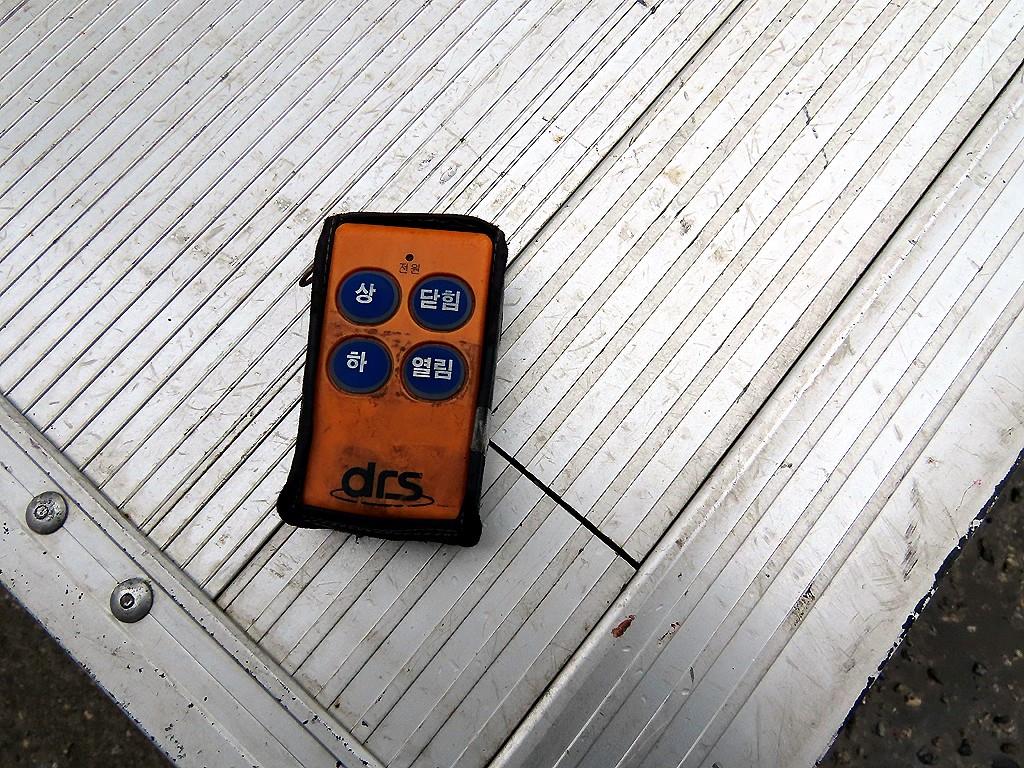 Small Truck Top_Ex(High) Built-in Top Power Gate - Vista 8