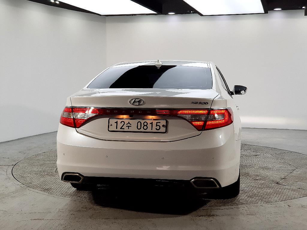 HYUNDAI Grandeur - Vista 3