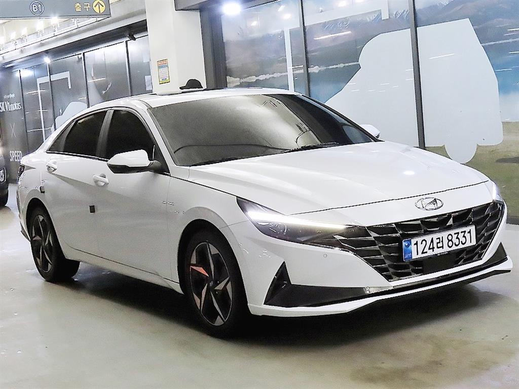 HYUNDAI Avante 2023 Blanco - Importación desde Corea - HF Imports Iquique - Foto 1