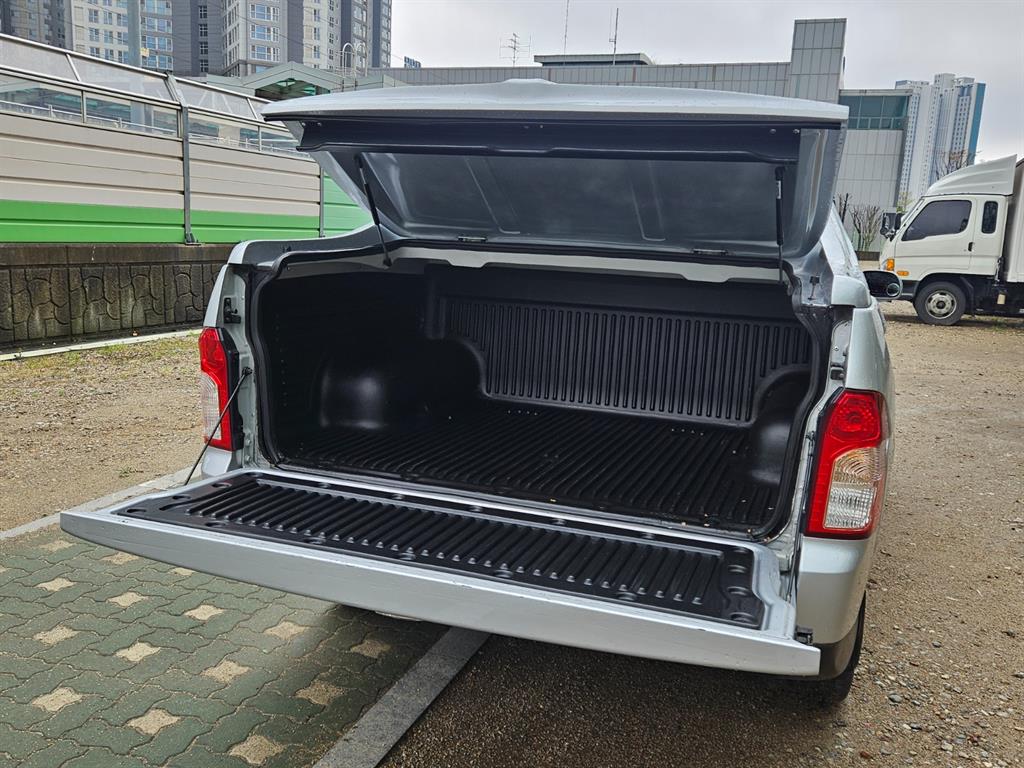 Ssangyong Korando 2014 Plateado - Importación desde Corea - HF Imports Iquique - Foto 17