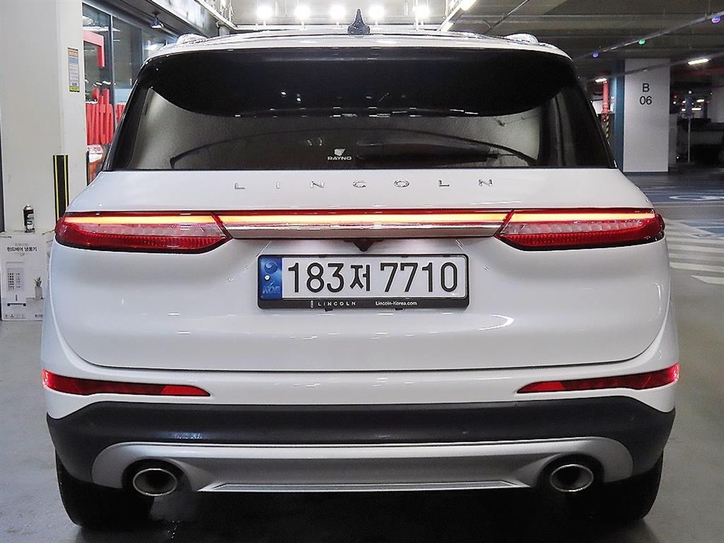 Lincoln Corsair - Vista 5