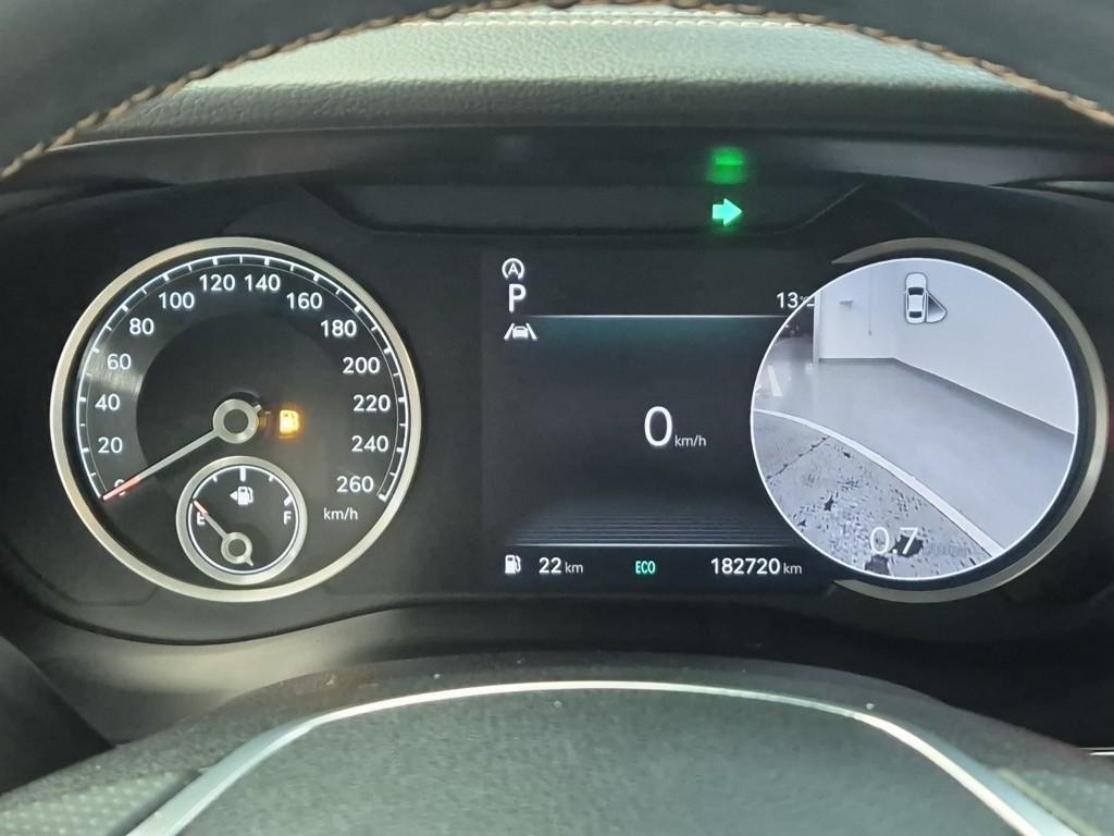 Genesis G70 - Vista 6