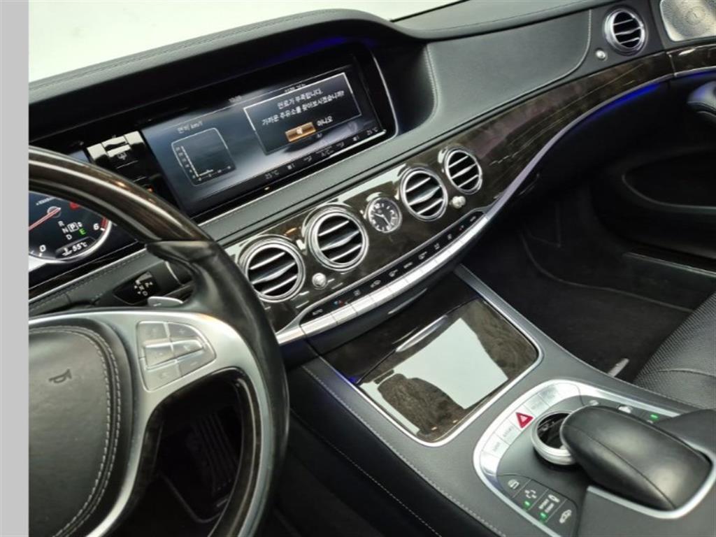 Mercedes Benz S Class - Vista 10