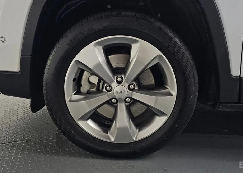 Jeep Cherokee - Vista 5