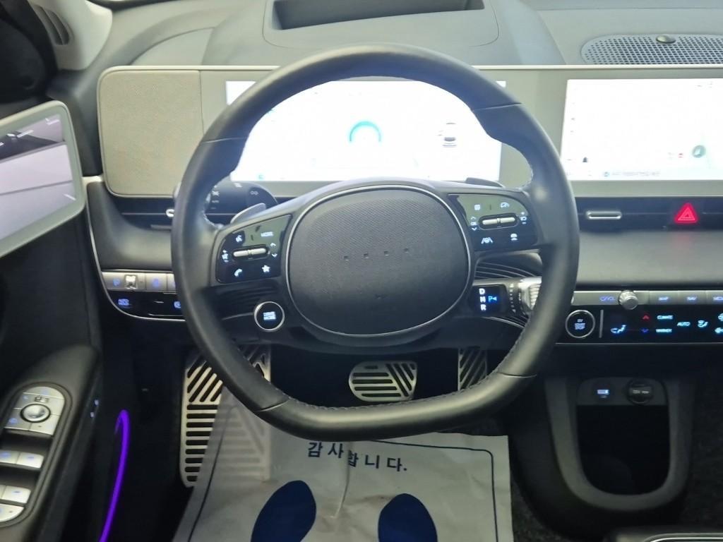 HYUNDAI Ioniq 5 - Vista 10