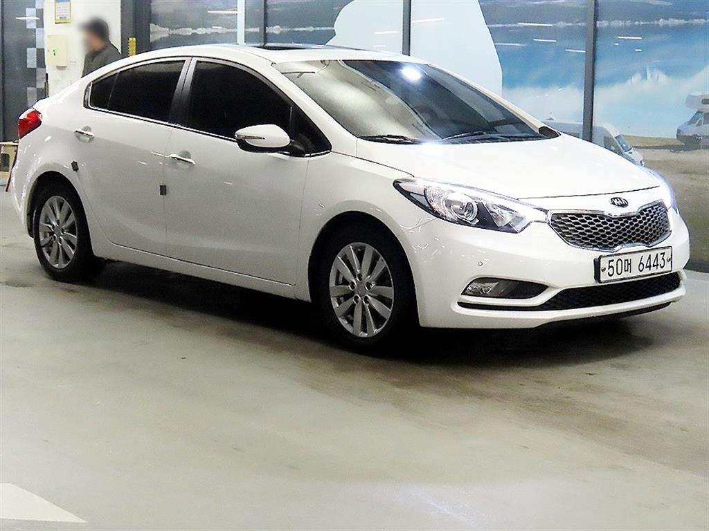 KIA K3 2013 Blanco - Importación desde Corea - HF Imports Iquique - Foto 1