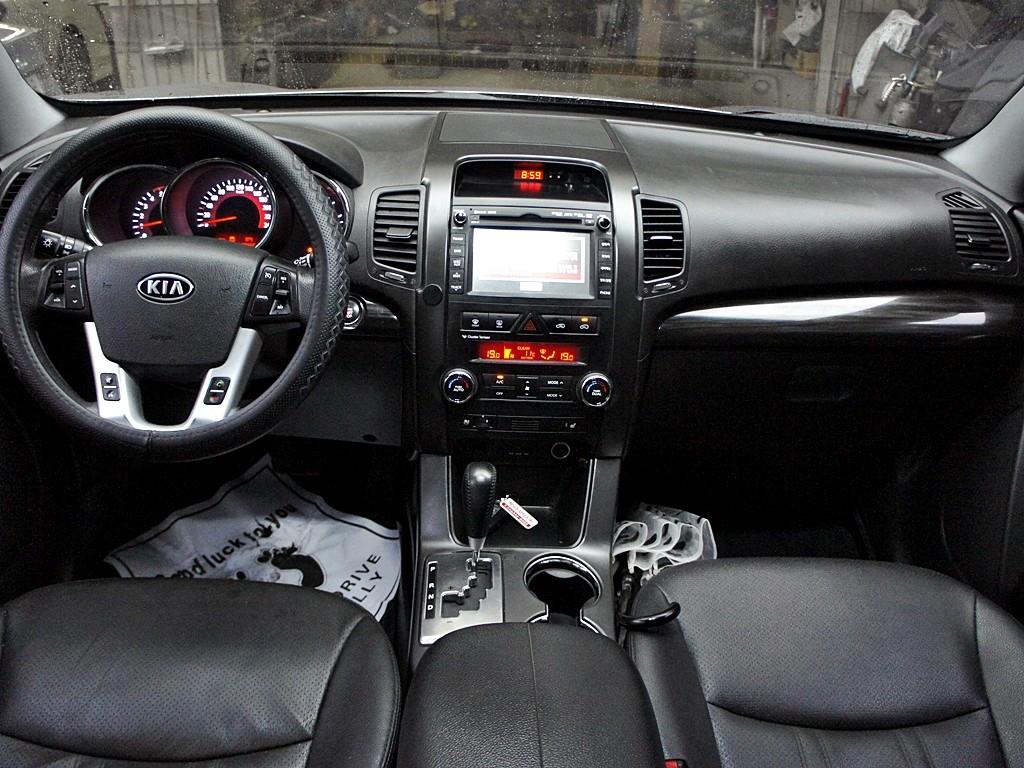 KIA Sorento - Vista 9