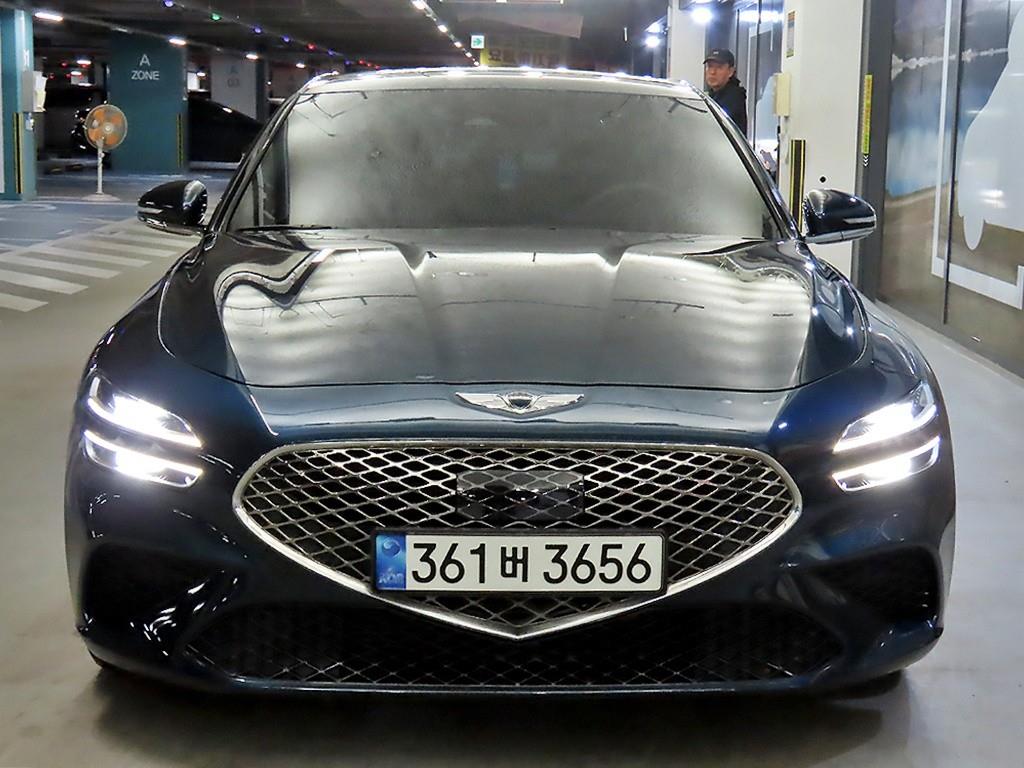 Genesis G70 - Vista 2