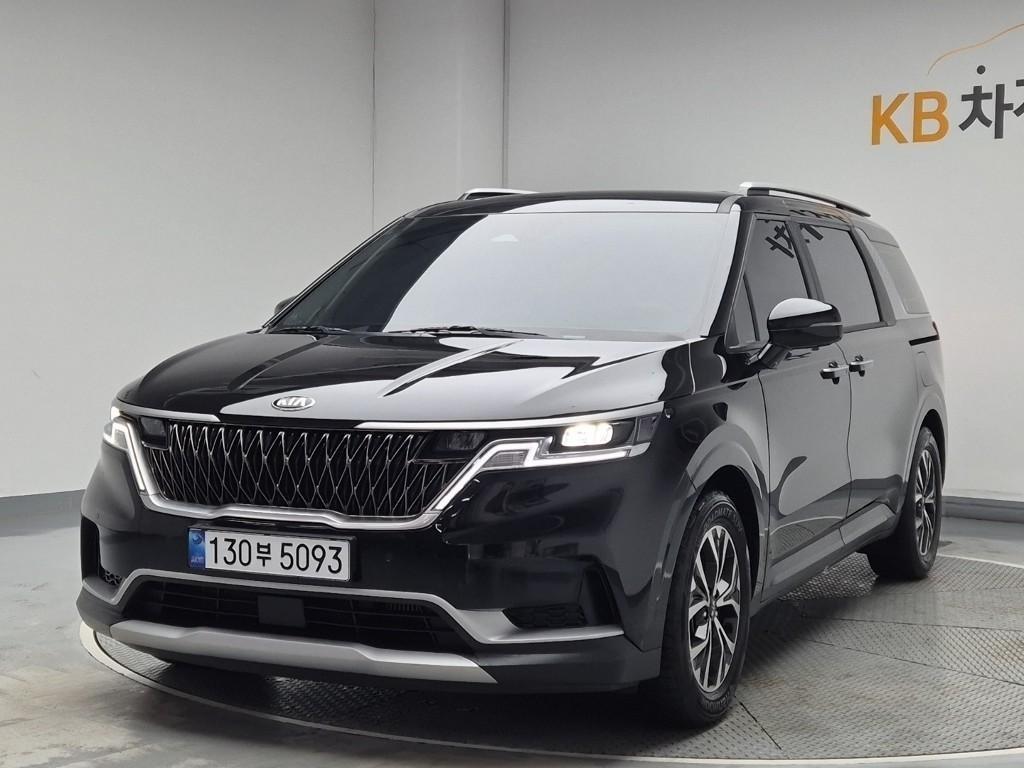 KIA Carnival 2021 Negro - Importación desde Corea - HF Imports Iquique - Foto 1